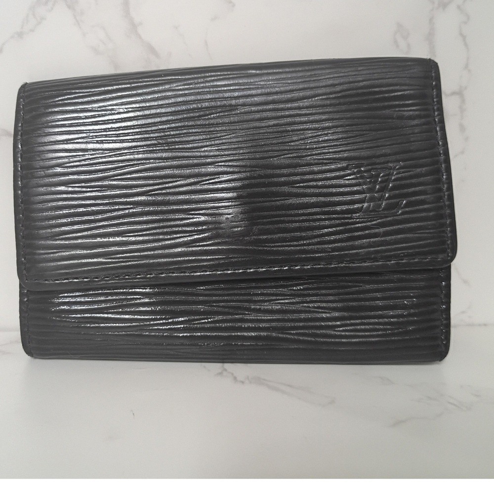 LOUIS‎ VUITTON Black Epi Leather Multiclés 6 Key Holder